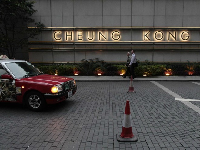 Thập niên 70, công ty Cheung Kong sản xuất búp bê nhựa G.I.Joe xuất khẩu sang thị trường Mỹ.