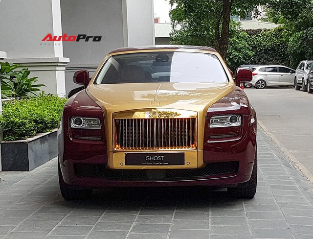  Ông chủ tập đoàn FLC tậu thêm Rolls-Royce Ghost dát vàng khủng nhất Việt Nam  - Ảnh 11.