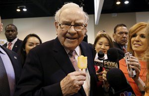 Warren Buffett 60 năm không đổi nhà, Bill Gates xài đồng hồ giá chỉ 200 nghìn đồng - Các tỷ phú giàu nhất thế giới sống đơn giản như vậy đó - Ảnh 2. Warren Buffett 60 năm không đổi nhà, Bill Gates xài đồng hồ giá chỉ 200 nghìn đồng - Các tỷ phú giàu nhất thế giới sống đơn giản như vậy đó - Ảnh 2.