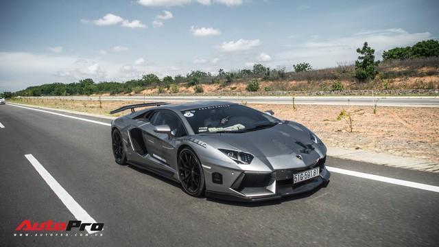 Đại gia cà phê Trung Nguyên bán lại Lamborghini Aventador độ DMC sau hành trình xuyên Việt? - Ảnh 4.