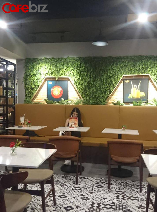 Bên trong quán cafe King Coffee của vợ vua cà phê Trung Nguyên có gì? - Ảnh 3. Bên trong quán cafe King Coffee của vợ vua cà phê Trung Nguyên có gì? - Ảnh 3.