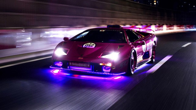 Chuyện về tay chủ xe Lamborghini điên nhất thế giới: Phủ kim cương, sơn kín xe bằng màu hồng lấp lánh  - Ảnh 7.
