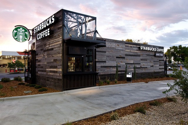 [Case Study] Đánh mất linh hồn sang chảnh và bị đại trà hóa, Starbucks “tự kiểm điểm” bằng cách đóng 600 shop và sa thải đồng loạt 12.000 nhân viên - Ảnh 4.