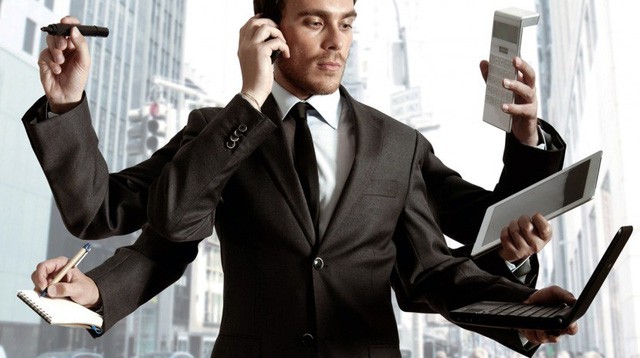 Từng bỏ vị trí GĐ để làm nhân viên bán hàng, CEO Eximrs nhắn nhủ các bạn trẻ: Phải biết nhún mới lớn được, mới ra trường đừng đặt chữ danh lên đầu! - Ảnh 2. Từng bỏ vị trí GĐ để làm nhân viên bán hàng, CEO Eximrs nhắn nhủ các bạn trẻ: Phải biết nhún mới lớn được, mới ra trường đừng đặt chữ danh lên đầu! - Ảnh 2.