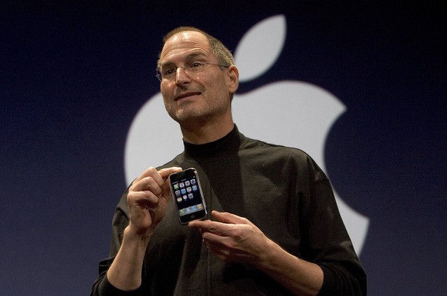 Tim Cook: Từ dấu hỏi khi thay thế Steve Jobs đến người đưa Apple đạt kỷ lục lịch sử - Ảnh 5. Tim Cook: Từ dấu hỏi khi thay thế Steve Jobs đến người đưa Apple đạt kỷ lục lịch sử - Ảnh 5.