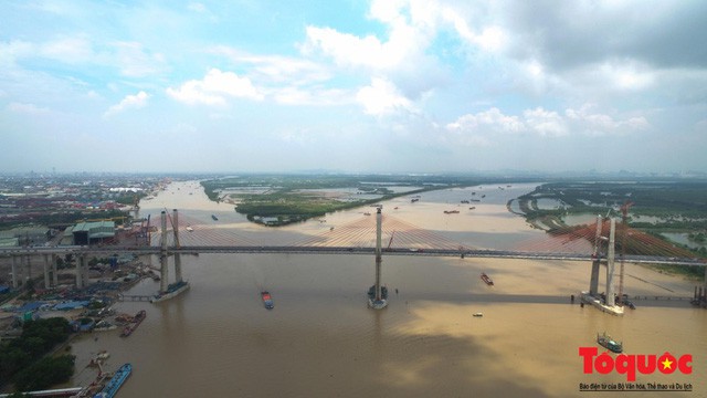Cận cảnh cây cầu “made in Việt Nam” hơn 7.000 tỷ nối Quảng Ninh với Hải Phòng - Ảnh 1.