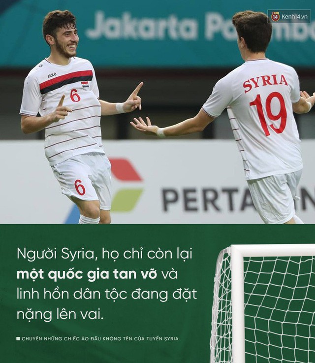 Chuyện những chiếc áo đấu không tên của tuyển Syria: Giấc mơ bóng đá từ nơi còn chẳng hề có sân vận động - Ảnh 2. Chuyện những chiếc áo đấu không tên của tuyển Syria: Giấc mơ bóng đá từ nơi còn chẳng hề có sân vận động - Ảnh 2.
