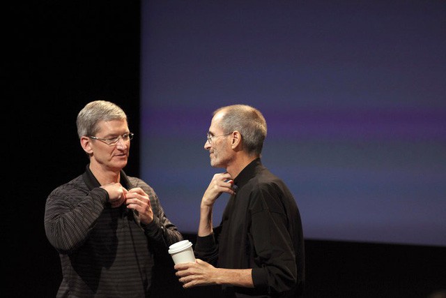 Tiết lộ cuộc đời vị thuyền trưởng Apple: Từng suýt hiến gan cho Steve Jobs, sự nghiệp đi đâu cũng làm chức to - Ảnh 11. Tiết lộ cuộc đời vị thuyền trưởng Apple: Từng suýt hiến gan cho Steve Jobs, sự nghiệp đi đâu cũng làm chức to - Ảnh 11.