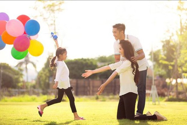 Với 1 câu nói, tỷ phú Lý Gia Thành chỉ ra sai lầm không ít phụ huynh hiện đang mắc phải - Ảnh 3. Với 1 câu nói, tỷ phú Lý Gia Thành chỉ ra sai lầm không ít phụ huynh hiện đang mắc phải - Ảnh 3.
