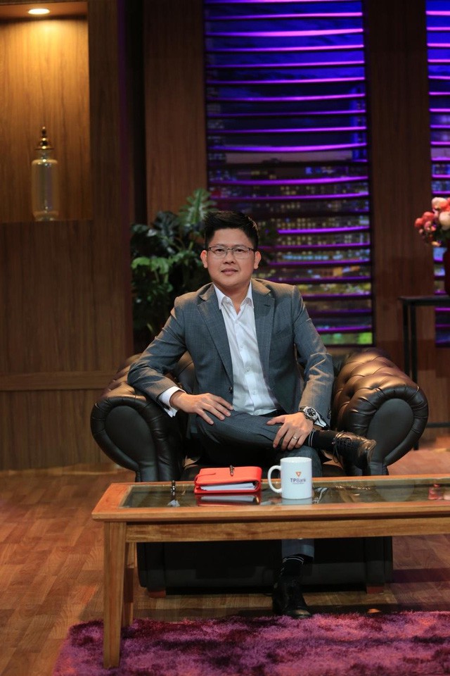 Phong thái doanh nhân lịch lãm của dàn “cá mập” trong Shark Tank Việt Nam - Ảnh 2.