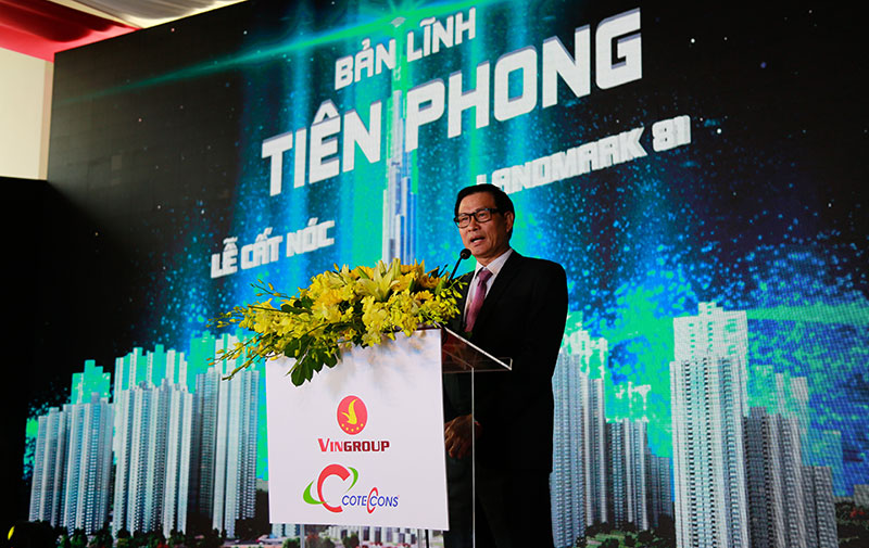 Ông Nguyễn Bá Dương - Chủ tịch HĐQT Coteccons phát biểu tại lễ cất nóc
