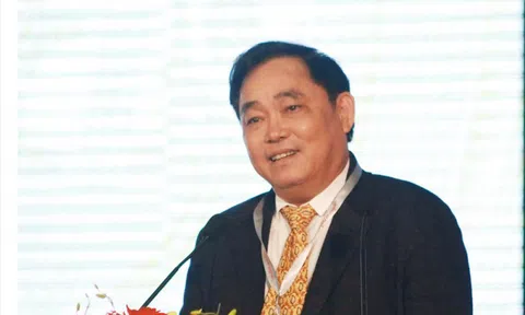 Ông Dũng ‘lò vôi’ bất ngờ tuyên bố không tặng dự án xử lý ô nhiễm, Đà Nẵng tổ chức họp bất thường