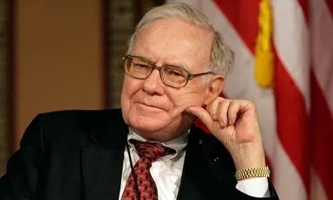 Đây là điều mà Warren Buffett cho là thứ bảo vệ mọi người tốt nhất trước lạm phát