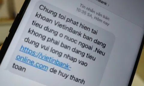 Ngân hàng tố nhà mạng không xử lý tin nhắn mạo danh còn neo phí tin nhắn cao