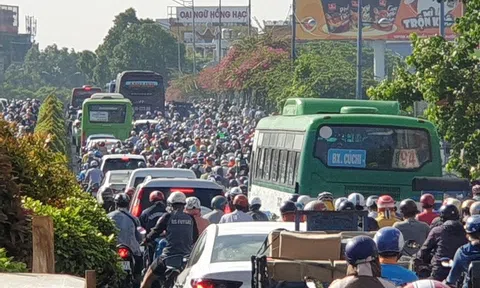 Sau Hà Nội, TP. HCM cũng đề xuất lập dự án thu phí ô tô vào trung tâm theo hình thức PPP