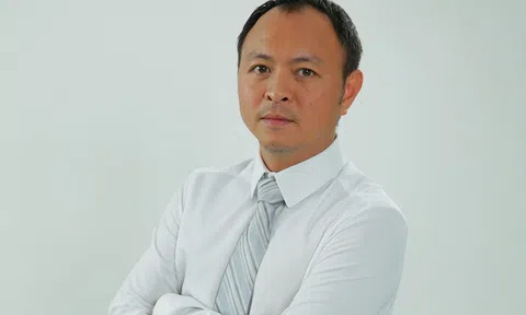 "Thâm cung bí sử" của nhà Sơn Kim: "Thái thượng hoàng" 70 tuổi vẫn đam mê chơi Facebook, không có chức vụ cụ thể nhưng nói gì 5 chủ tịch/giám đốc kiêm con cái phải nghe theo răm rắp