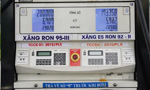 Xăng dầu tăng giá kỷ lục, thời của xe điện đã đến?