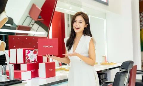 Vincom -  Điểm hẹn vạn quà tặng, trao ngàn lời yêu thương