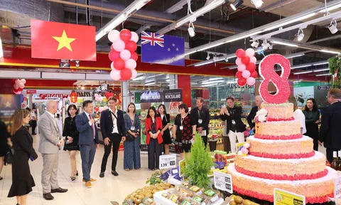 Tổng Lãnh sự quán New Zealand thăm và làm việc tại WinMart