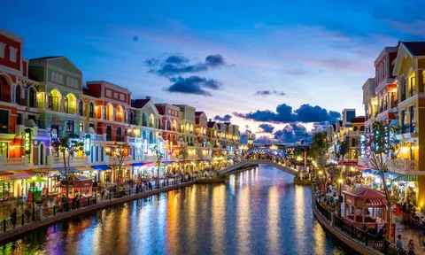 Cùng Phú Quốc United Center mừng “Sinh nhật đỉnh cao” - trải nghiệm “Điểm đến mới của thế giới”