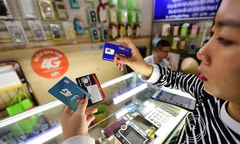 Bộ ba 'ông lớn' ngành viễn thông làm ăn thế nào?