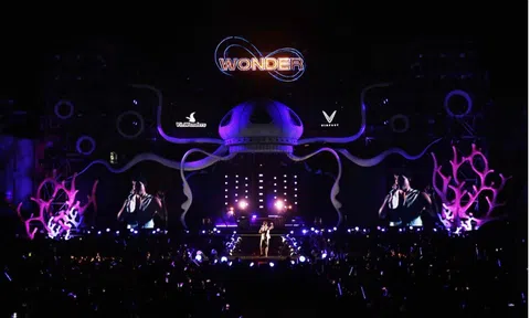 Những con số ấn tượng cùng khoảnh khắc bùng nổ tại siêu đại nhạc hội 8Wonder