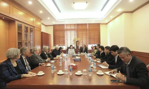 Bộ trưởng KH&CN tiếp các nhà khoa học tham dự giải VinFuture