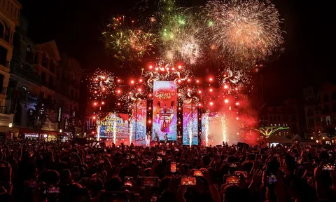 “Quẩy tưng bừng” với đại tiệc chào đón năm mới tại Grand World Hà Nội