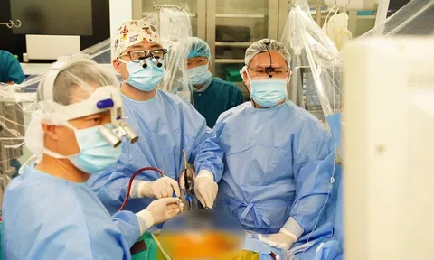 Phẫu thuật nội soi toàn bộ chữa bệnh tim bẩm sinh cho bệnh nhi 3 tuổi