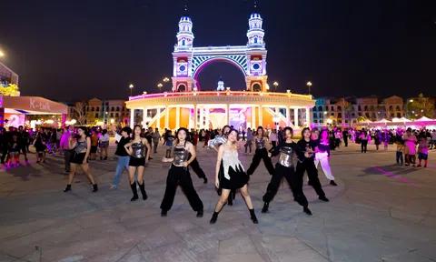 8x, 9x rủ nhau tìm về trung thu tuổi thơ tại 8WONDER Moon Festival