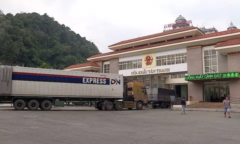 Trung Quốc thay đổi quy trình giao nhận hàng hoá qua cửa khẩu Tân Thanh, doanh nghiệp cần biết