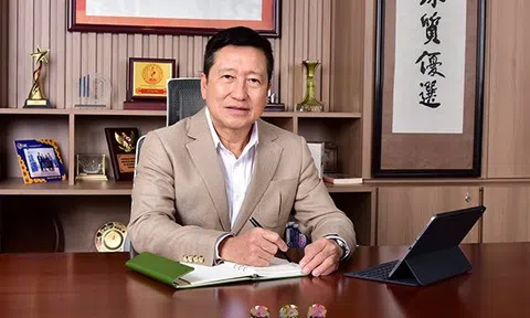 "Ông vua bút bi" người Việt: Xây dựng cơ đồ nghìn tỷ từ chuỗi ngày bán bút bi dạo khắp các sạp báo Sài thành