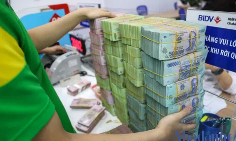 Những ngân hàng đầu tiên báo lợi nhuận 'khủng'