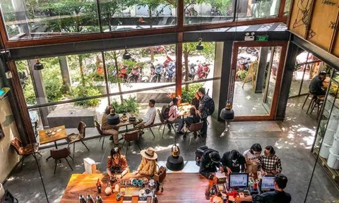 Doanh thu èo uột, loạt thương hiệu lớn cũng phải trả mặt bằng