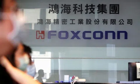 Foxconn thưởng tiền để níu giữ nhân viên