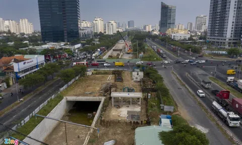 Nút giao trăm tỷ ở TP.HCM khởi động trở lại