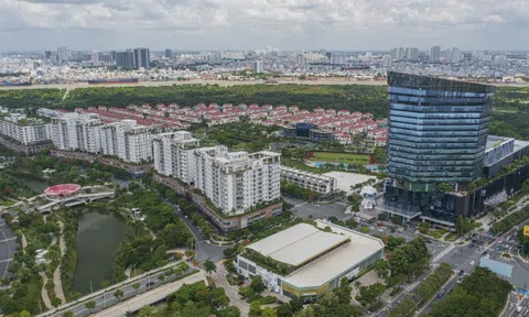 Một khu phố ngân hàng mới hình thành ở TP.HCM