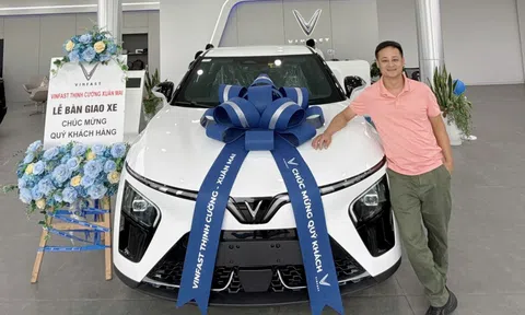 Chủ xe VinFast VF 7: “Yêu từ cái nhìn đầu tiên, khả năng vận hành thuyết phục tuyệt đối”