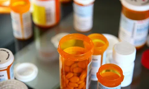 Các ‘ông lớn’ dược phẩm Mỹ chi tới 263 triệu USD ngăn quốc hội giảm giá thuốc