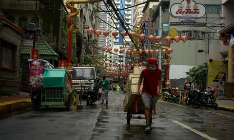 Lạm phát do đại dịch, khủng hoảng chuỗi cung ứng, tốc độ phục hồi không đồng đều và bất bình đẳng phủ bóng đen lên kinh tế toàn cầu
