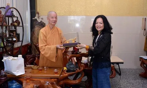 Vợ tỷ phú Hồ Hùng Anh vươn lên top 3 vị phu nhân giàu nhất sàn chứng khoán