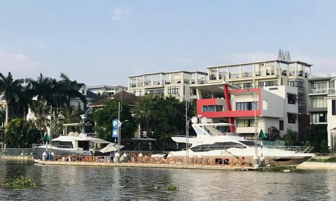 Du thuyền - từ thú chơi xa hoa thành “cục nợ”