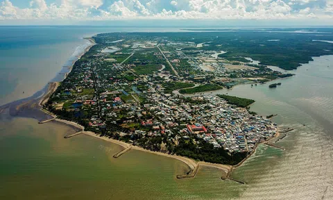 Chủ tịch TP.HCM: Cần Giờ như cô gái 16 tuổi, có tiềm năng là hoa khôi