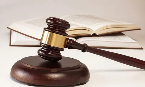 Sử dụng 102 tài khoản để giao dịch tạo cung cầu giả, thao túng thị trường chứng khoán, 2 cá nhân bị xử phạt mỗi người 600 triệu đồng