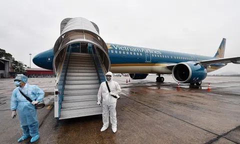 Lỗ lũy kế của Vietnam Airlines đến cuối năm 2021 đã xấp xỉ 22.000 tỷ đồng, “ngốn” gần hết vốn điều lệ