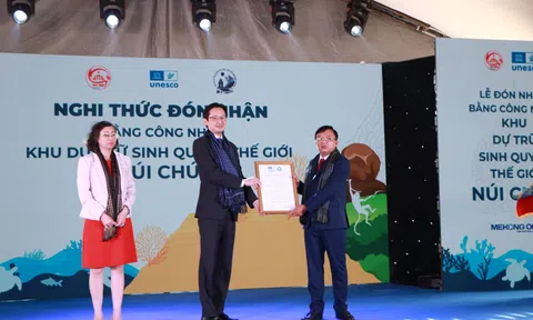 Nutifood ký kết hợp tác với vườn quốc gia Núi Chúa