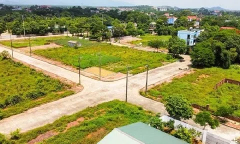 Trót 'lướt sóng' bất động sản giá cao ngất, giờ xoay đủ cách để thoát hàng