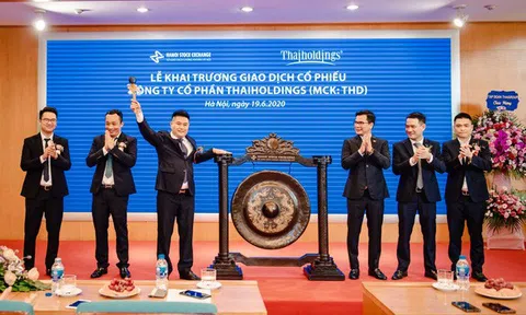 Hàng loạt sếp lớn muốn thoái sạch vốn khỏi công ty niêm yết