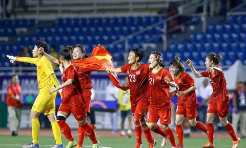 Tập đoàn Hưng Thịnh thưởng 1 tỷ đồng cho đội tuyển bóng đá nữ Việt Nam