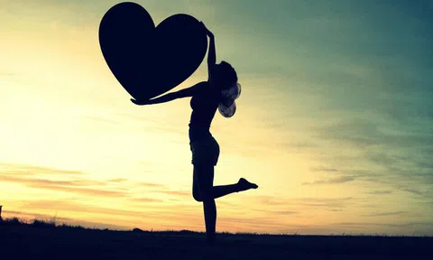 Còn cố chấp duy trì những thói quen tư duy này, bạn sẽ chẳng bao giờ biết tới hạnh phúc là gì